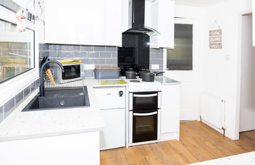 Lasswade Apartment | Stag Lodge with River View at Kevock Vale Park