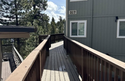 Tahoe Village Condo | Stagecoach Summit Condo – Near Heavenly | HNC0617