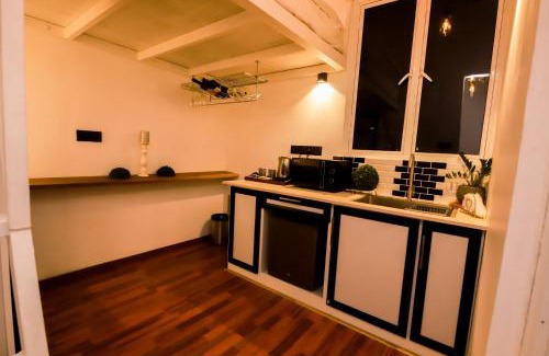 Ambalangoda Apartment | Stairway way to Heaven