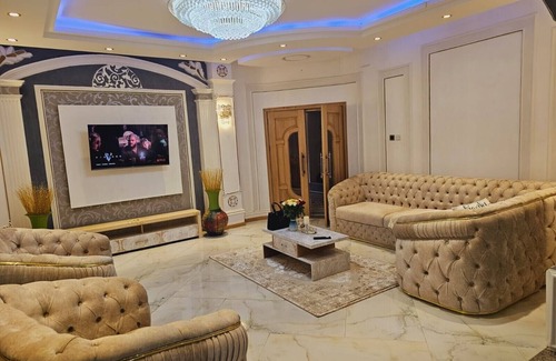 Kampala House | Standalone, Spacious family and work friendly house with free wi-fi and parking