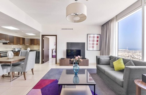 Trade Center Apartment | Standard 2 Bedroom w/Infinity Pool Near DWTC