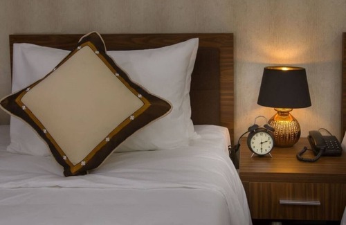 Hoan Kiem Hotel | Standard Double room in the heart of the old quarter