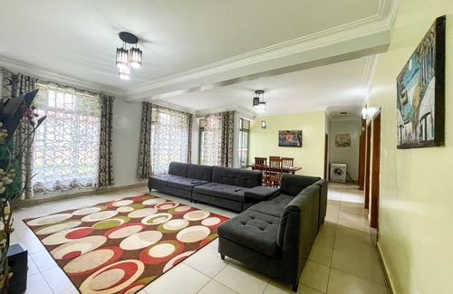Kigali House | Standard Queen Bedroom - Akagera @ MyPlace