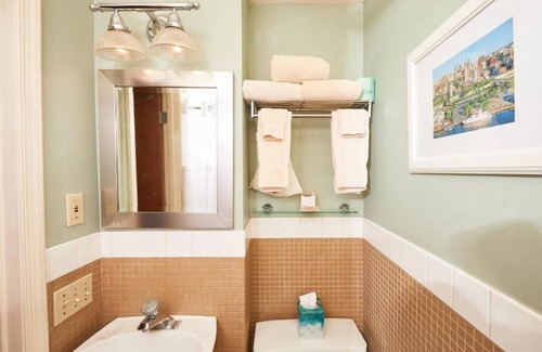 Gayborhood Hotel | Standard Queen Space, The Alexander Inn, Charming Design, Central Philly