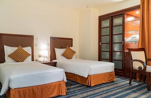 Al Danah Apartment | Standard Room Near Capital Park By E R
