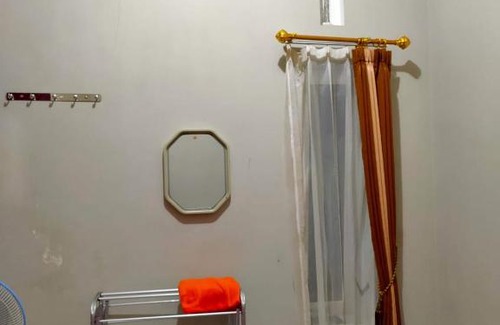 Oro Oro Ombo Villa | Standard Room Sams Mandiri