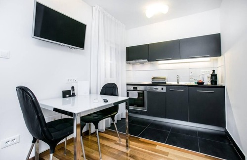 Split Apartment | Standard Studio 601 Kovačića Street 27