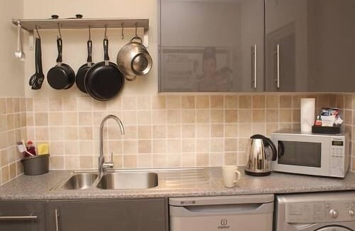 Yeovil Apartment | Standard Studio Ensuite with Shower at The Keep