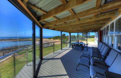 Cowrie Point House | Stanley View Beach House