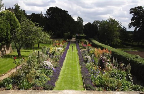 Blunsdon Hotel | Stanton House Hotel