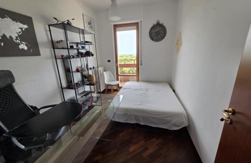Adelfia House | Stanza in Appartamento incantevole con camino Adelfia Bari