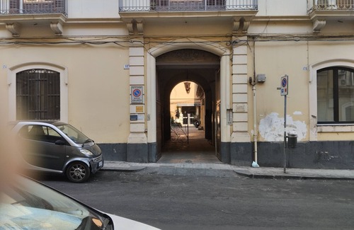 Borgo-Sanzio House | Stanza nel Centro Storico di Catania 2