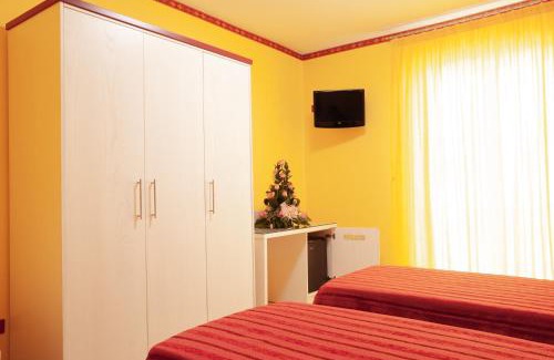 Campora San Giovanni Apartment | Stanza per 2 ospiti nel centro, a due passi dal mare - Il Mozzo!