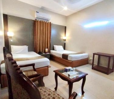 Karachi House | Star Guest House
