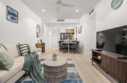 Brisbane Central Business District Apartment | STAR Queens Wharf Luxury 2B2B Apartment
