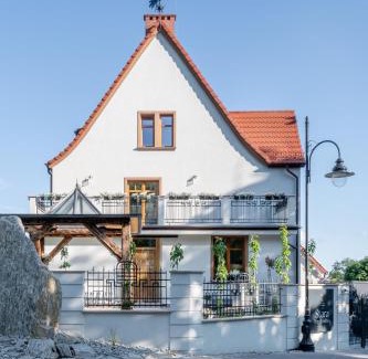 Krynica Morska Bed & Breakfast | Stara Przychodnia Apartamenty Premium