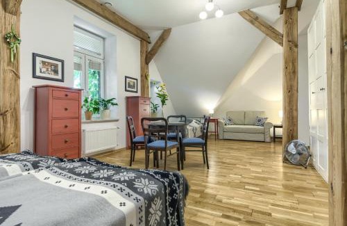 gmina Grodziczno Bed & Breakfast | Stara Szkola Trzcin 20