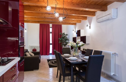 Molina Apartment | Starfish 5 .