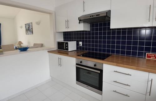 Praia da Luz Cottage | Starfish Cottage - 2 bed 2 bath with balcony and sea view
