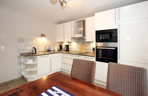 Wyk auf Foehr Apartment | Starklef 29, Whg. 1 - Holiday apartment in Wyk, 2 persons on the ground floor, 2-family house,
