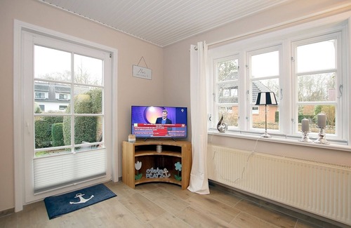 Wyk auf Foehr Apartment | Starklef 29, Whg. 1 - Holiday apartment in Wyk, 2 persons on the ground floor, 2-family house,