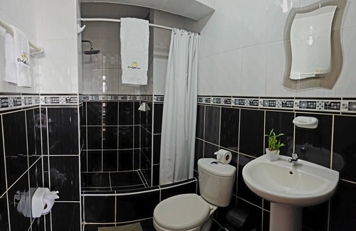 Pisco Hotel | Starlight Inn