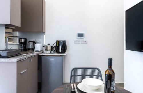 Larnaca City Centre Apartment | Starlight Studio