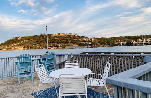 Horseshoe Bay House | STARS on the LAKE/DOCK/POOL! HILL COUNTRY CENTRALLY LOCATED TO ALL!