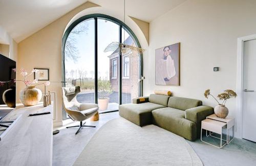 Wytgaard House | Statelan Logies, sfeervol en luxe ingericht vakantiehuis met 2 slaapkamers in het hart van friesland