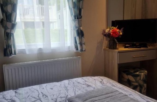 Paignton Resort | Static Caravan to Hire , Hoburne Devon Bay ( Paignton)