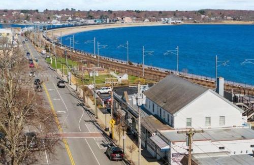 Niantic Villa | Stay a While in Niantic, Comfort by the Coast