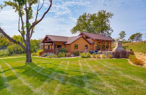 Excelsior Springs House | Stay and Sip Group Ranch at Shamrock Hills Vineyard