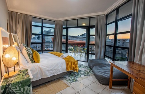 Durban Point Apartment | Stay at The Point - Triumphant Tropical Tranquility