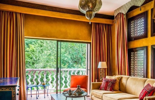 Livingstone House | Stay Close to Victoria Falls National Park! Outdoor Pool, Spa and Great Views!