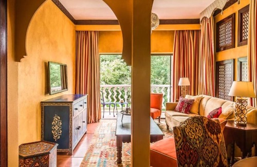 Livingstone House | Stay Close to Victoria Falls National Park! Outdoor Pool, Spa and Great Views!