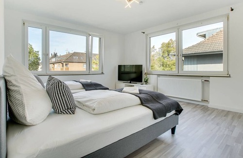 Krefeld House | Stay Here ND Apartments