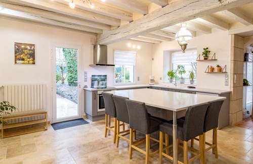 Vernantes Cottage | Stay in the heart of nature between Tours and Angers