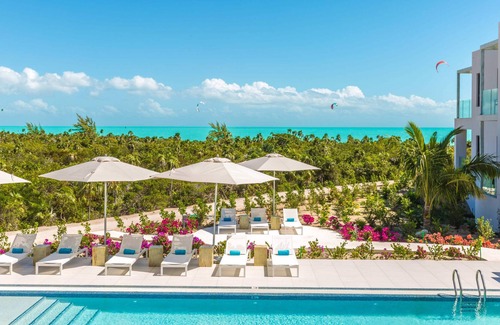 Long Bay Condo | Stay in #1 LifeStyle Resort in TCI w/Free Breakfast now 'til end June