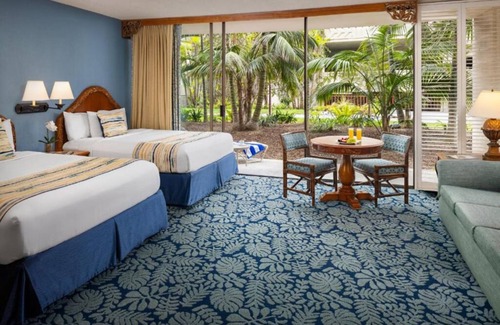 Crown Point Hotel | Stay in a Serene Garden Queens Room | Nature-Filled Retreat