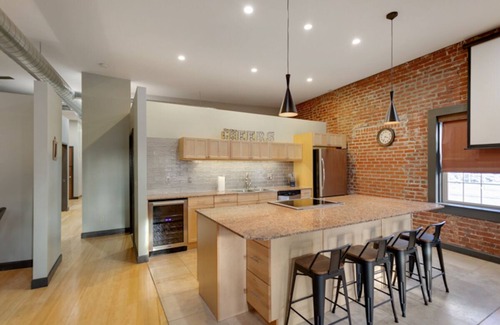 Evansville House | Stay in Evansville's First Veterinary Hospital - Sleeps 12 - Rooftop Deck!