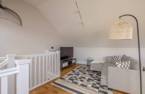 Windsor Apartment | Stay In Style With Castle Views/Prime Spot Windsor
