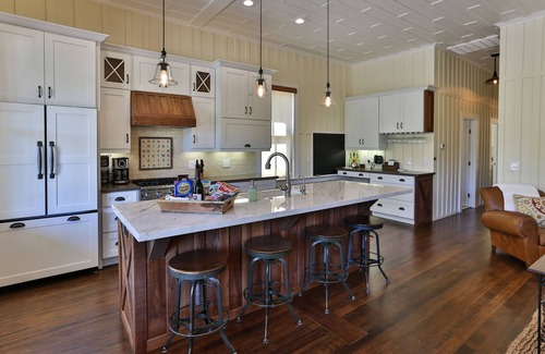 Paso Robles House | Stay in the heart of West Side Wine Country - Summit Schoolhouse on Peachy Cyn