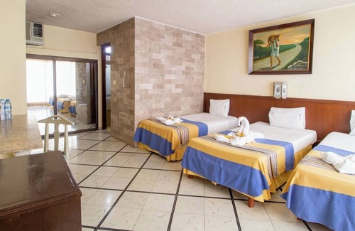 Merida Municipality Hotel | Stay in Vibrant Mérida Centro w/Pool Access, Near Parks, Dining & Historic Site