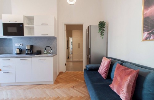 Zizkov Apartment | Stay Inn | Elegant Escape: Cozy Flat