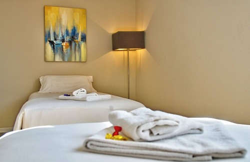 Mouguerre Hotel | Stay Near Square Lafayette! 2 Family-Friendly Units with FREE Private Parking