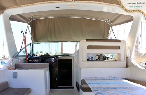 Golfe Juan Boat Rental | Stay on a calm and simple yacht