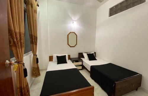 Pamankada West Apartment | Stay Salty- City/Ocean and sunset view apartment