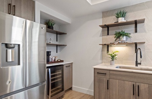 Kierland Apartment | Stay Steps from Westing Kierland + Dining+Shopping