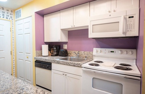 Las Vegas Condo | Stay Together on The Strip - 1 Bedroom Suite