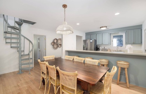 Isle of Palms House | Stay @ Tropicana Cabana on Isle of Palms